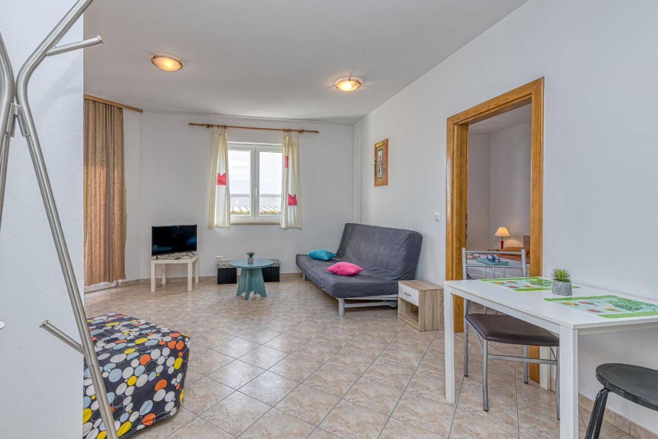 Sunrise Apartments Ровинь Экстерьер фото